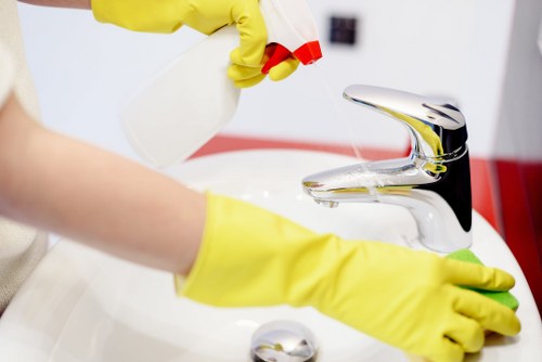 Local cleaning team preparing a Stockwell home for handover after tenants move out